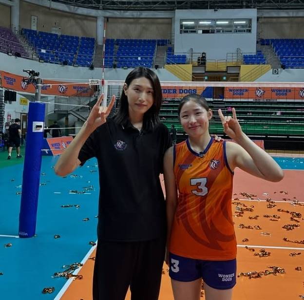 김연경(왼쪽)과 인쿠시. 사진=인쿠시 SNS