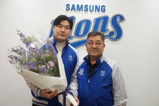 삼성과 FA 계약을 체결한 김태훈. 사진=삼성 제공