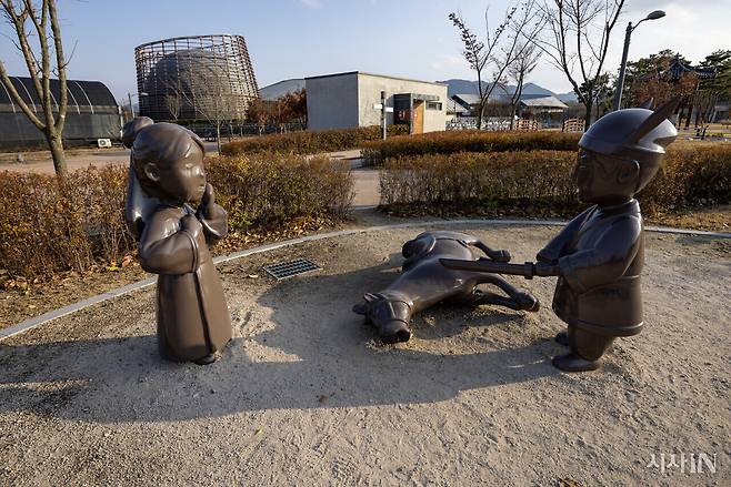 영천 화랑설화마을에 조성된 설화 재현마을의 모습. ⓒ시사IN 조남진