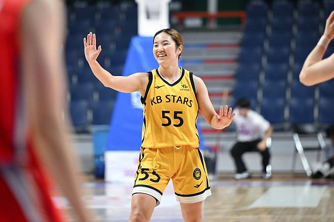 KB 사카이 사라. 사진 | WKBL