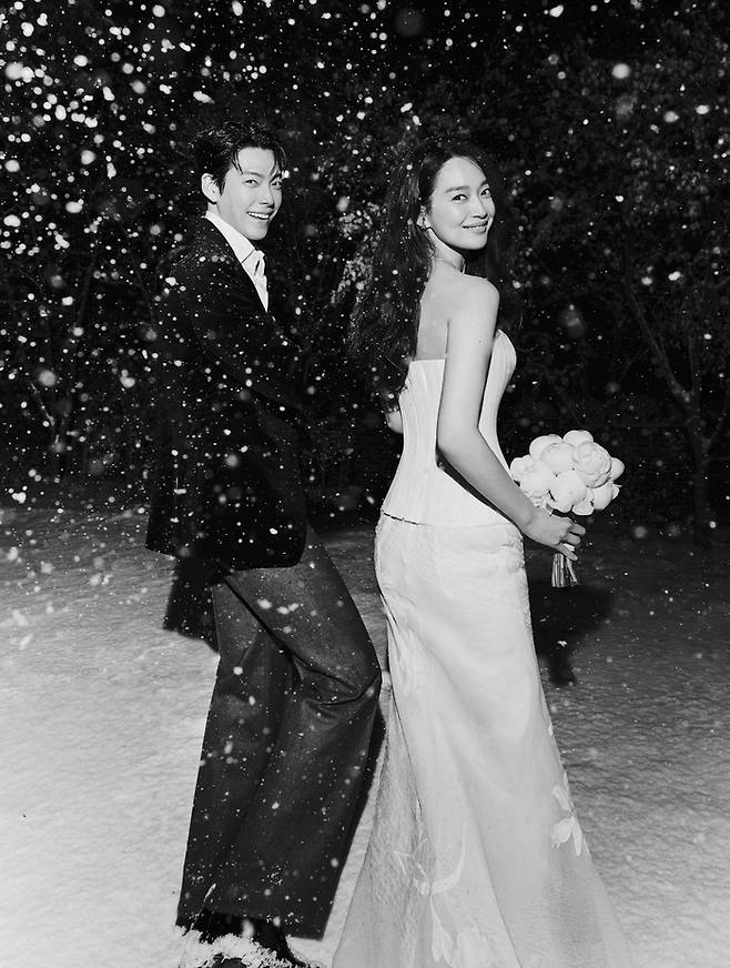 김우빈-신민아. 에이엠엔터테인먼트 제공