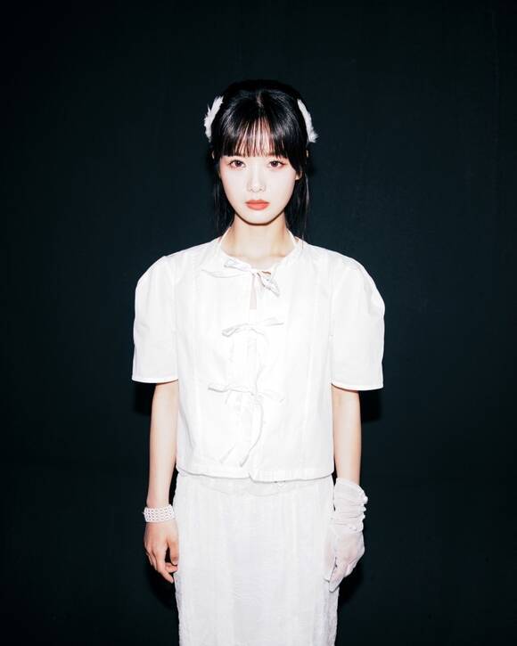 한로로는 20일 고척 스카이돔에서 열리는 '2025 멜론 뮤직 어워드'에 이어 31일 MBC에서 방송되는 '2025 MBC 가요대제전: 멋'에도 출연을 확정했다./어센틱