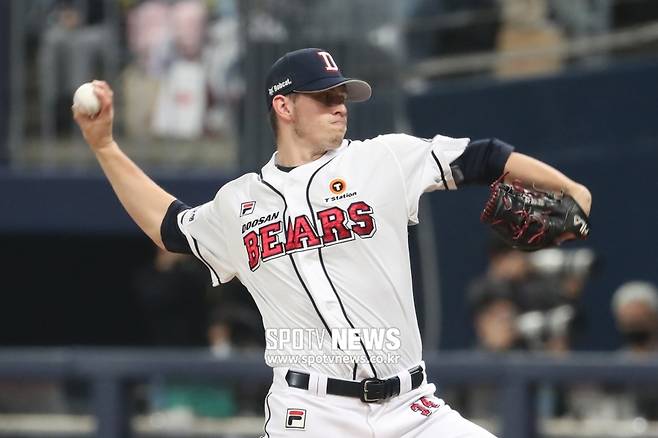 ▲ 아직 30대 초반의 나이인 플렉센은 내년 좋은 활약을 할 경우 메이저리그 무대에 다시 도전할 수 있는 위치다 ⓒ곽혜미 기자