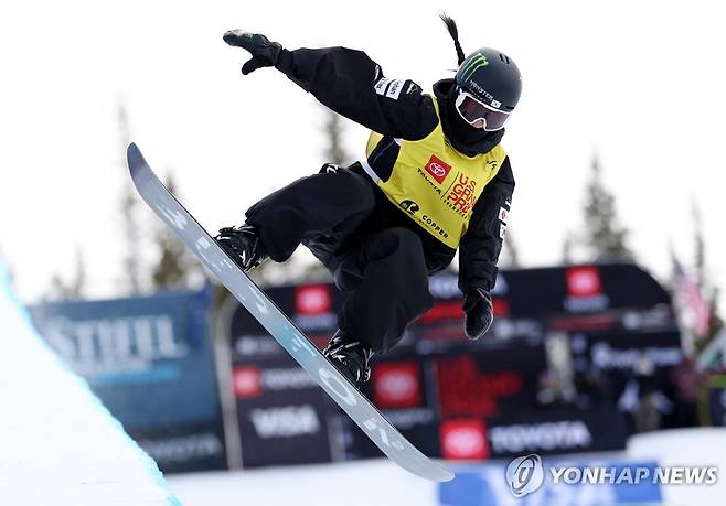 최가온의 결선 경기 모습.  [AFP=연합뉴스]