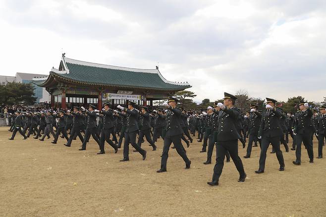 육군사관학교 졸업과 임관식 [육군사관학교 제공]