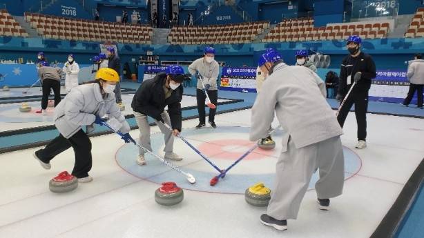 낙산사 '컬링 템플스테이' [조계종 한국불교문화사업단 제공]