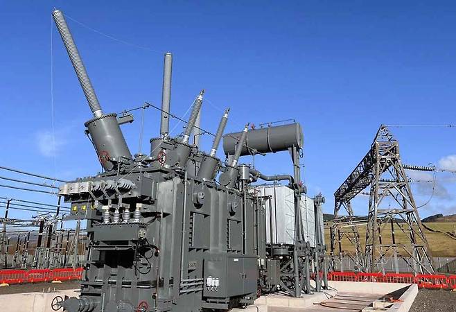 효성중공업이 올해 영국 스코틀랜드에 설치한 초고압 변압기./효성중공업 제공