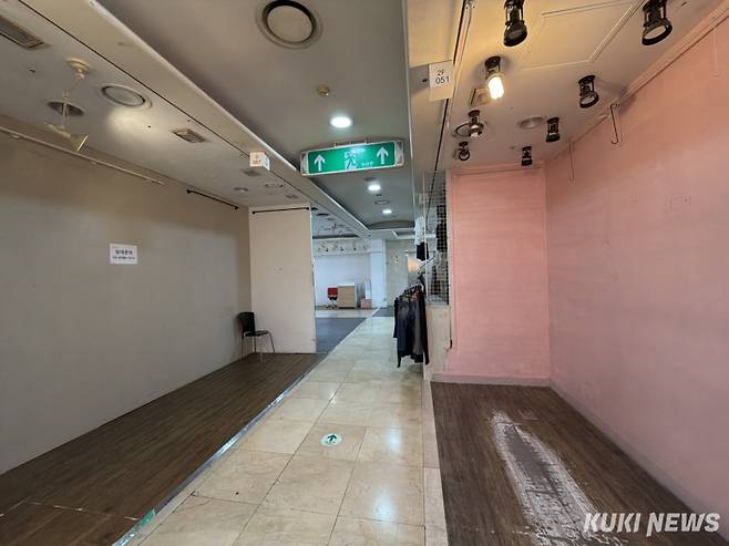 동대문에 위치한 대형 상가 내 공실. 심하연 기자