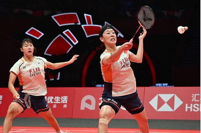 여자 복식 간판 백하나(왼쪽)-이소희. 연합뉴스