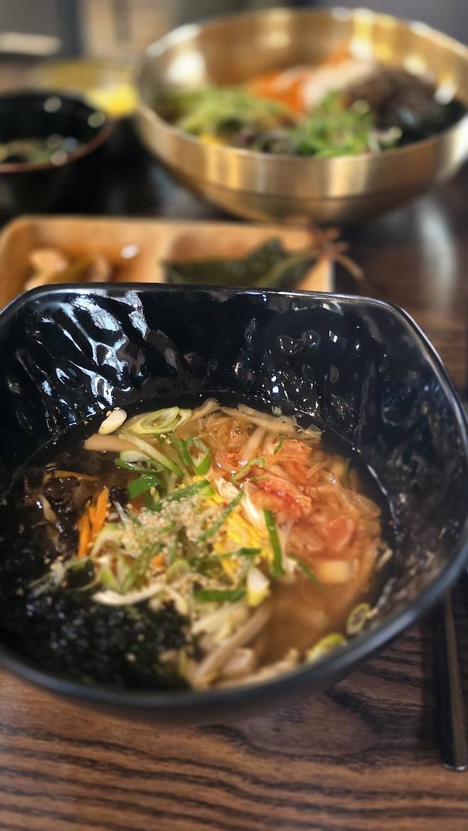 묵밥.