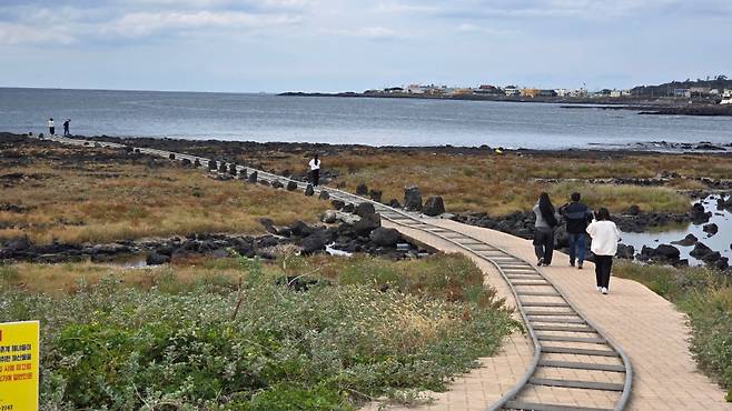 제주 서귀포시 대정읍 일과1일 어촌계에 설치된 소라운반기 (서귀포시 제공)