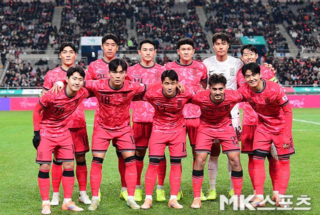 대한민국 축구대표팀이 22위로 2025년을 마무리했다. 사진= MK스포츠 DB