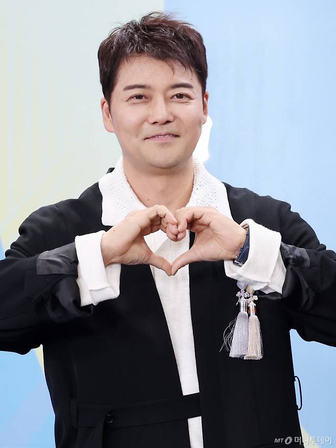 방송인 전현무 /사진=김휘선 기자 hwijpg@