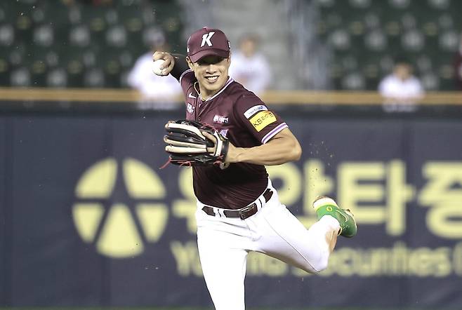 샌디에이고 파드리스와 계약한 송성문은 23일 귀국한 뒤 인터뷰에서 원 소속팀 키움을 향한 고마움을 잊지 않았다. 뉴시스