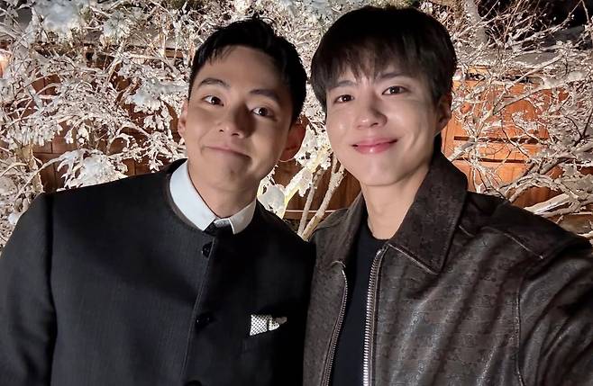 뷔-박보검 10년 우정 절친 케미