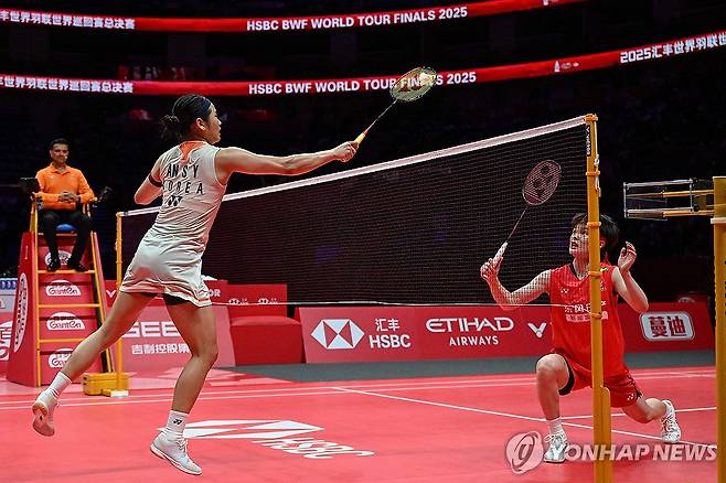 안세영과 왕즈이의 경기 장면 [AFP=연합뉴스]