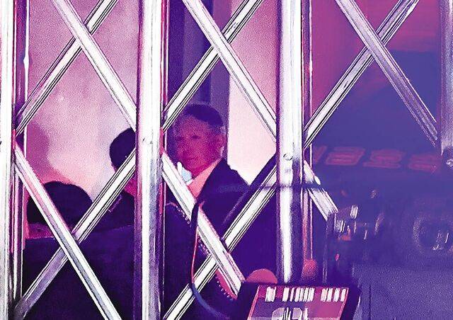 윤석열 전 대통령이 지난 18일 서울 용산구 중앙지역군사법원에서 열린 12·3 비상계엄 사태에 관한 군 재판에 증인으로 출석하는 모습. 윤 전 대통령은 다음 달 16일 체포 방해 의혹 등 사건의 1심 선고를 앞두고 있다. 연합뉴스