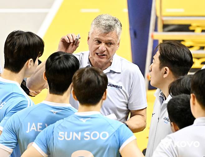 정지석의 공백을 메우지 못하고 패한 대한항공. (KOVO 제공)