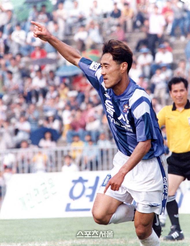 울산 선수 시절 김현석 감독의 모습. 스포츠서울DB