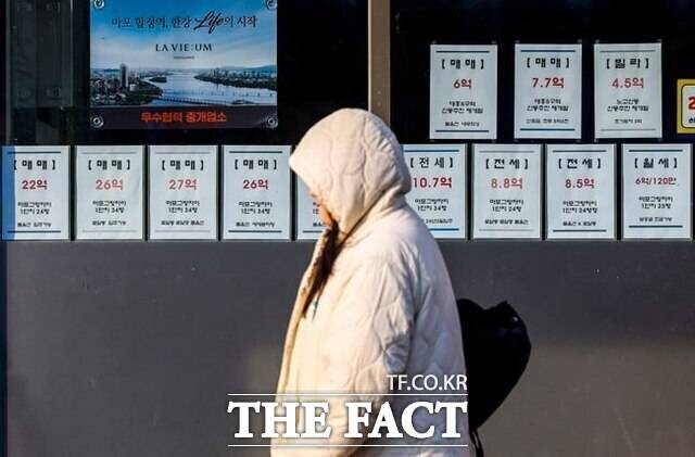 대한건설정책연구원은 내년 수도권 집값이 2%~3% 상승할 것으로 전망했다. 반면 지방은 보합·소폭 하락할 가능성이 크다고 내다봤다. /뉴시스