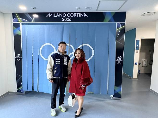 김택수 진천선수촌장과 김혜영 한국브리지협회 회장. 대한체육회 제공