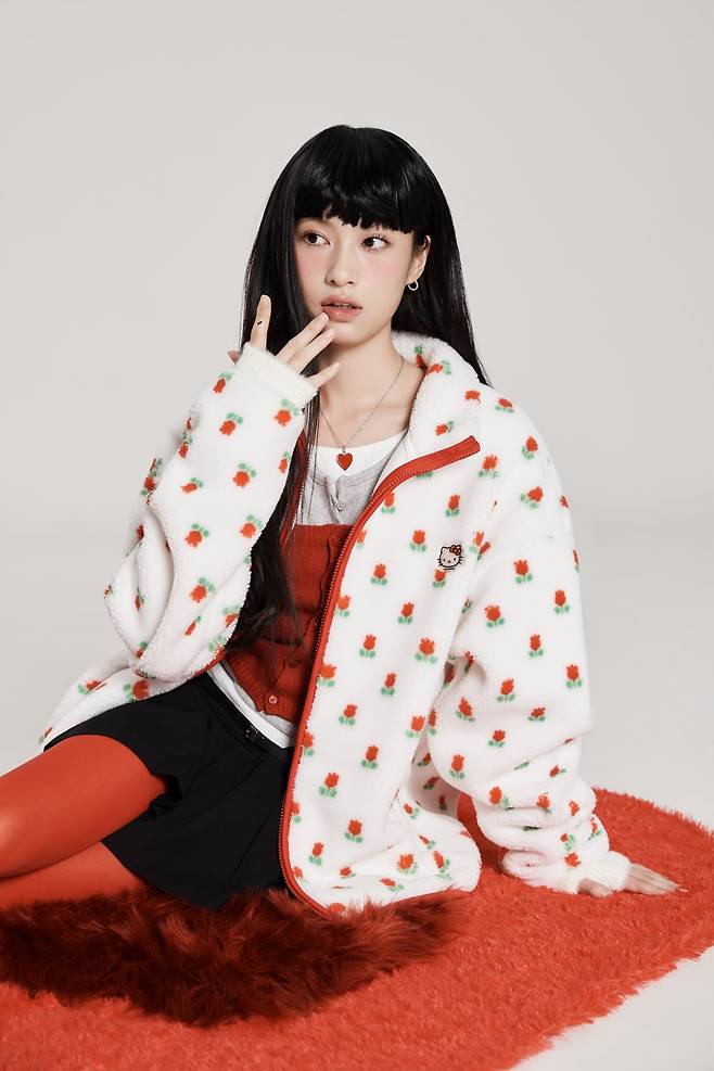 스파오의 25FW 덤블 에디션 헬로키티. /스파오 공식 홈페이지