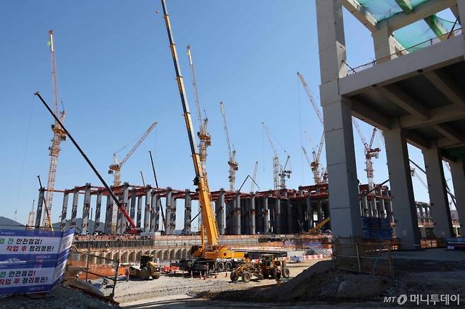 [용인=뉴시스] 청사사진기자단 = 11일 오전 경기 용인시 처인구 반도체 클러스터 건설 현장. 2025.09.11. photo@newsis.com /사진=추상철