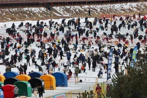 2025년 제16회 평창송어축제 참가 인파 [연합뉴스 자료사진]
