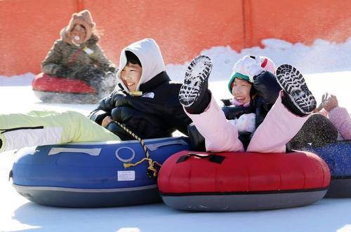 2025년 제16회 평창송어축제 즐기는 어린이들 [연합뉴스 자료사진]