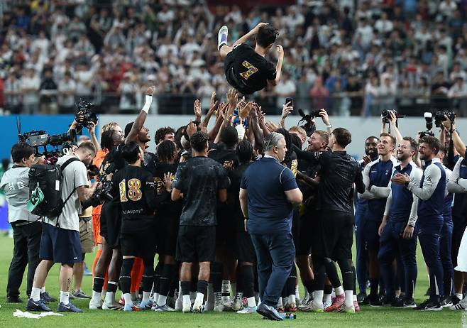 손흥민(LAFC)은 우승과 함께 토트넘 홋스퍼와 10년 인연을 마무리했다. 사진=AFPBB NEWS사진=연합뉴스