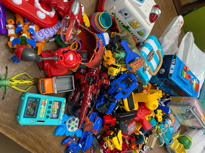 가득 쌓인 장난감들.[서울환경연합 제공]