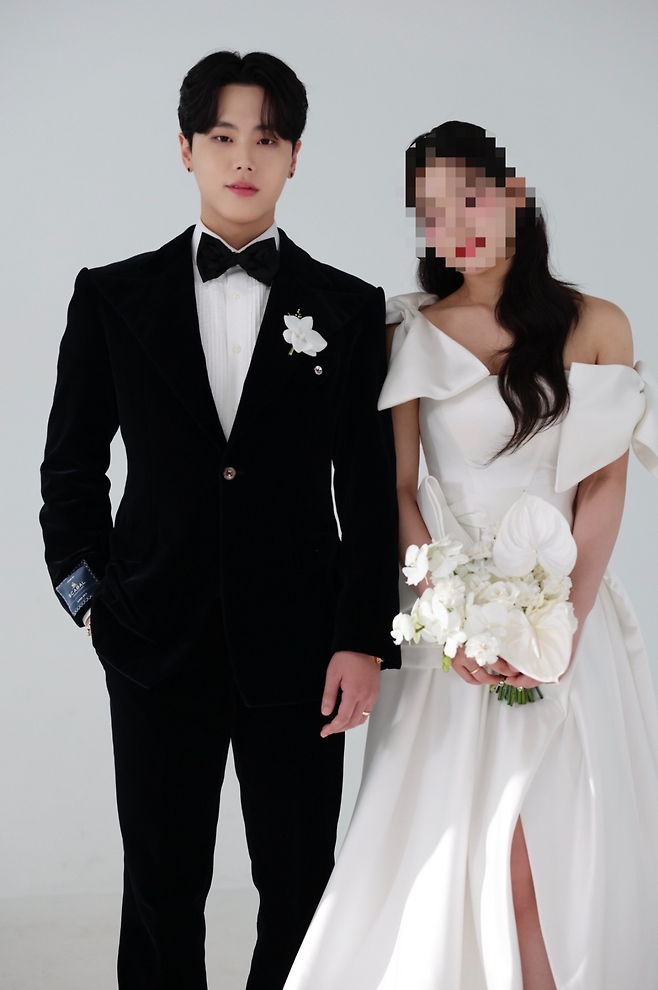 저스트 절크 영제이(왼쪽)과 예비신부 박 모씨.