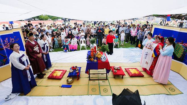 올해 9월 26일부터 28일까지 3일간 해미읍성 일원에서 열린 제22회 서산해미읍성축제 개최 모습(사진=서산시 제공)