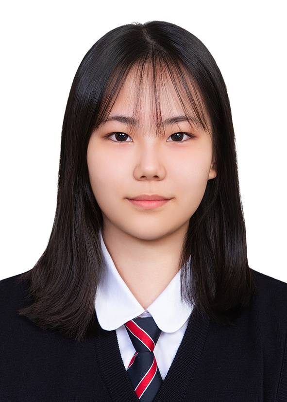 인터뷰어 IT콘텐츠과 1학년 김은송 학생