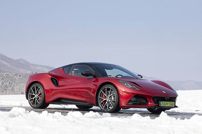 로터스의 마지막 내연기관 스포츠카 ‘에미라’. 로터스자동차코리아 제공