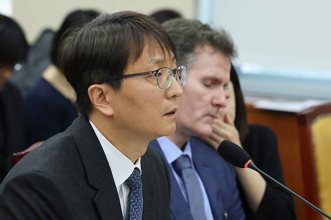 Former Coupang CEO Park Dae-jun speaks during a National Assembly hearing on the Coupang information data leak at the National Assembly in Yeouido, western Seoul, on Dec. 2. [YONHAP]