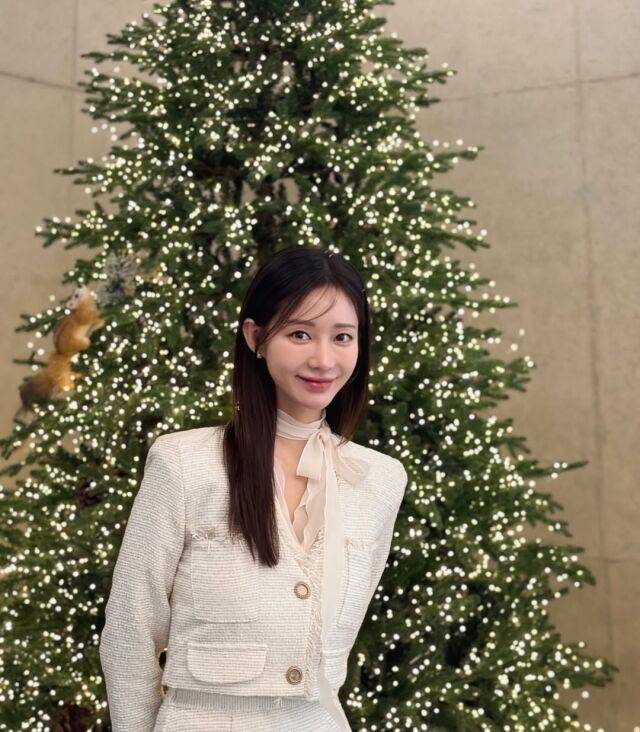 한그루가 따뜻한 크리스마스를 보낸 근황을 전했다. / 한그루 인스타그램