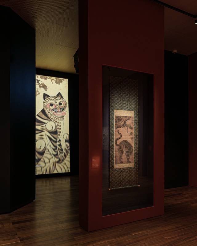 리움미술관에서 전시 중인 작품 '까치호랑이(虎鵲)'. 리움미술관 공식 인스타그램 캡처