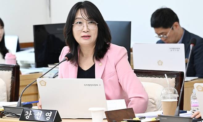 강선영 의정부시의원이 시정질의를 하고 있다. 박홍기 기자