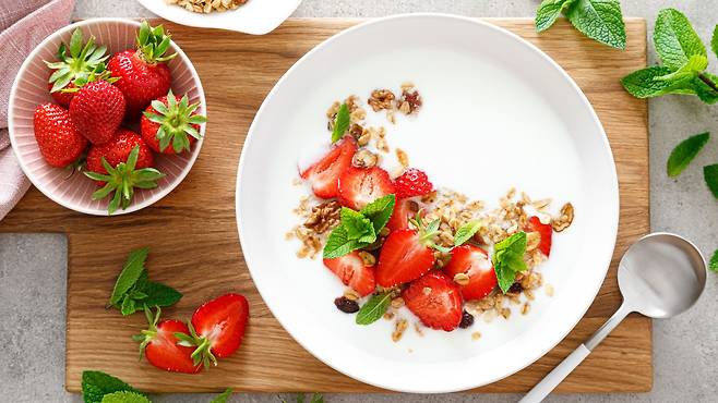 그릭요거트는 다양한 영양소를 풍부히 함유하고 있다 | 게티이미지뱅크