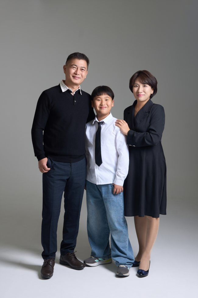 ▲ 12월 으뜸봉사가족 동해시 장미진 가족(작은꿈팀)