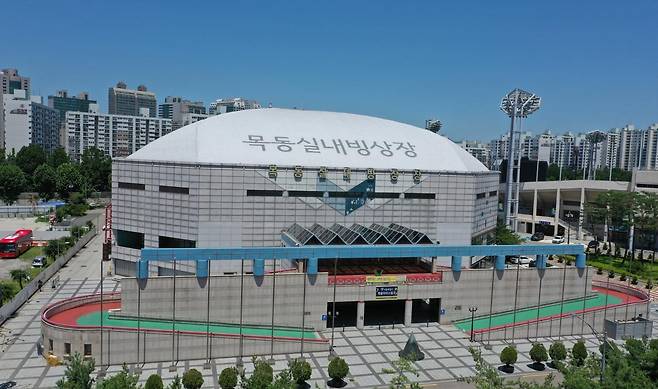 목동실내빙상장 전경. 2026년부터 단독 수탁 운영을 맡는 서울시체육회는 “목동실내빙상장은 생활체육과 선수 육성이 함께 이뤄지는 서울 대표 빙상시설”이라며 “안전 관리와 환경개선. 프로그램 운영의 전문성을 높이는 데 중점을 두겠다”고 밝혔다.