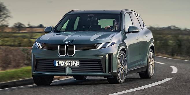 BMW의 차세대 전기차 iX3. /사진=BMW