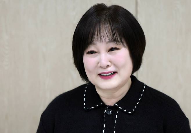 방송인 이금희가 서울 중림동 한국경제신문에서 인터뷰하고 있다. 김범준 기자