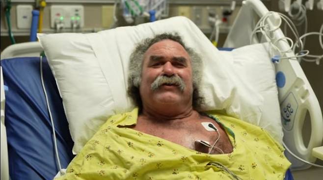 입원한 모습의 돈 프라이 [돈 프라이 유튜브 캡처]