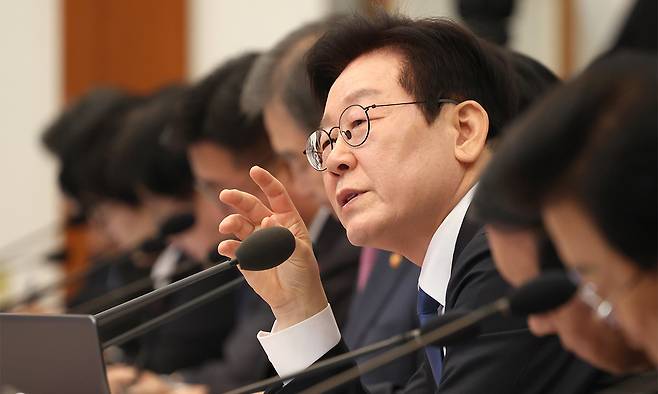 이재명 대통령이 30일 청와대 세종실에서 국무회의를 주재하고 있다. 청와대사진기자단