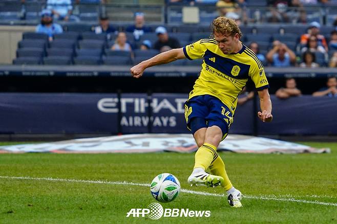 손흥민 소속팀 로스앤젤레스(LA)FC로 이적한 캐나다 국가대표 윙어 제이콥 샤펠버그. /사진=LAFC SNS 캡처