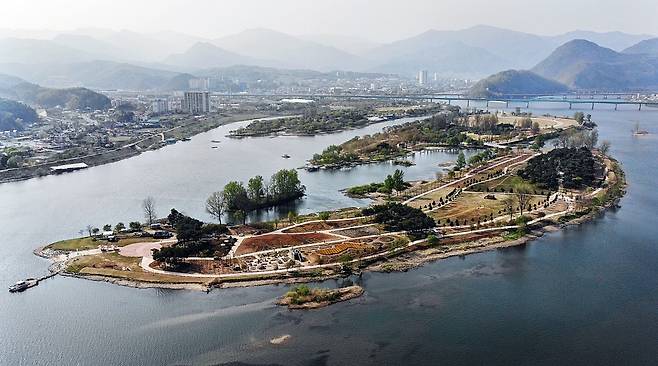 하늘에서 본 가평 자라섬 [가평군 제공. 재판매 및 DB 금지]