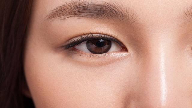 '앞트임·쌍수' 병행, 유행 좇기보다 개인별 눈 구조·특성 고려한 신중한 접근 필요|출처: 게티이미지뱅크