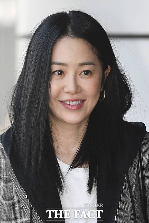 배우 고현정이 SBS 드라마 '사마귀'를 통해 자신의 이름값을 증명한 가운데 '2025 SBS 연기대상'에서 영예의 대상 트로피를 거머쥘 수 있을지 이목이 집중된다. /장윤석 기자